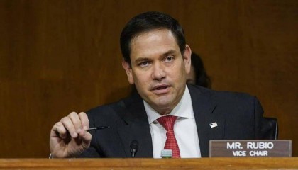 中方外长出访,首日连见15国外长,鲁比奥让中给台阶,美国牌不多了