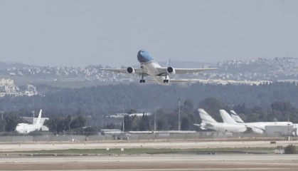 也门胡塞武装对以色列中南部发射导弹袭击,以政府专机“锡安之翼”紧急降落