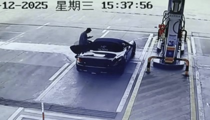 全网关注!保时捷司机加油后逃单!找到了!