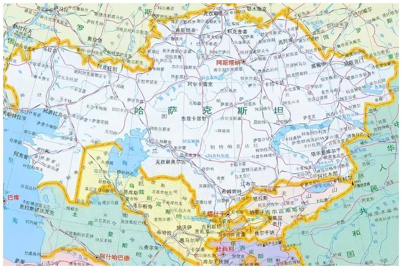 1997年，哈萨克斯坦为何迁都阿斯塔纳？
