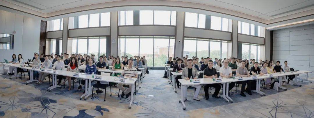 清华大学学生金融协会校友金融年会举办