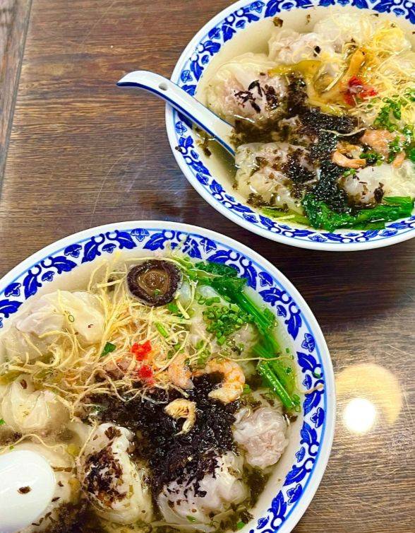 上海人的"深夜食堂"！耳光馄饨、阿文夜市豆浆油条、长脚汤面