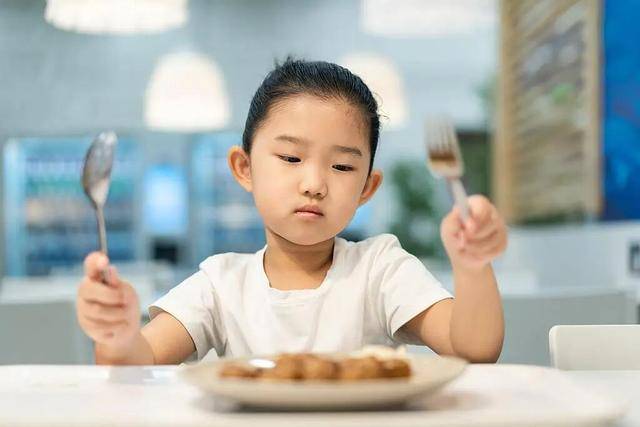 厌食症就是不想吃饭？很多人都误解了
